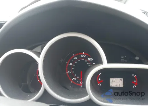 2010 Pontiac Vibe z USA, uszkodzony, nr VIN 5Y2SP6E88AZ414663